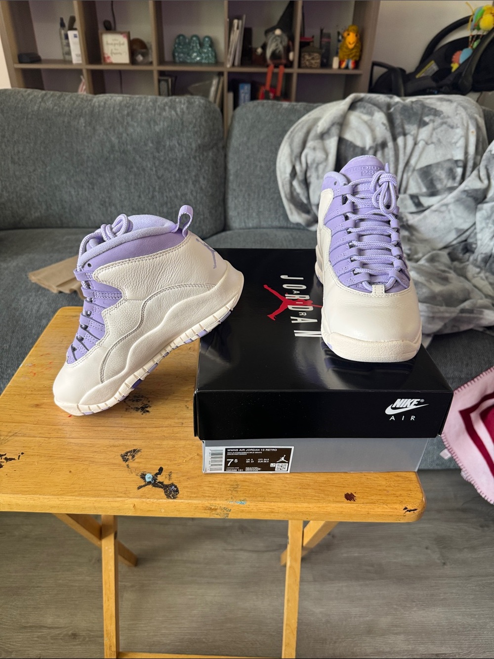 Jordan 10 Retro WMNS Basketball Shoes (Chalk/Hydrangeas-Wild Grape) - never worn